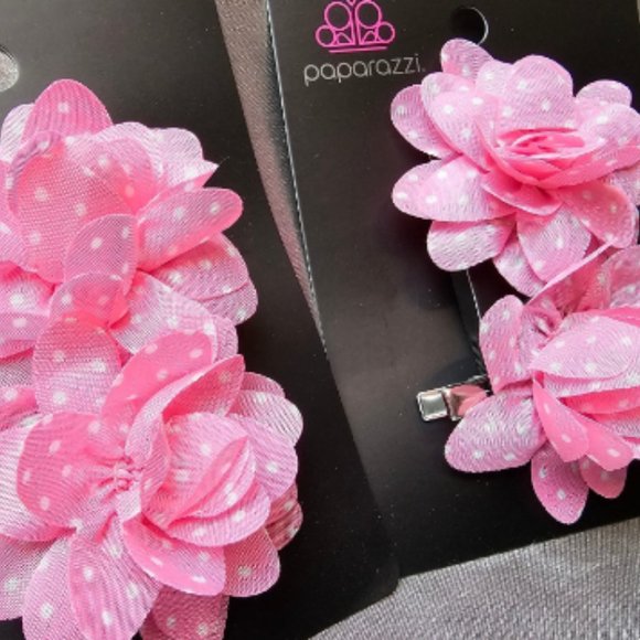 Hair Clips - Picture 3 of 3